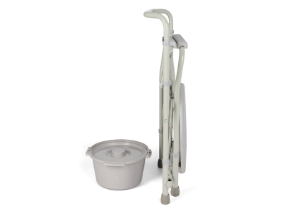 Složená toaletní židle s vyjímatelnou nádobou