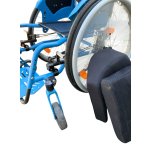 Aktivní mechanický vozík se zádovou opěrkou pro děti se skoliózou Berollka Filou č. 169