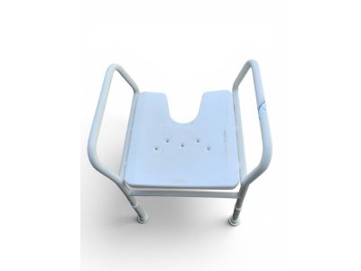 Sprchová stolička Drive Medical DS 130 s područkami č. 190